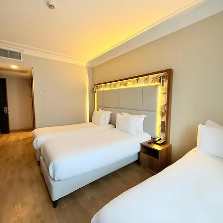 Hotel The Yali 3*