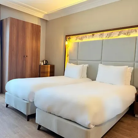 Hotel The Yali