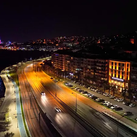 The Yali イズミル